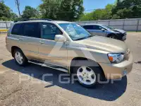 2004 Toyota Highlander photo