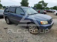 2004 Toyota Highlander photo