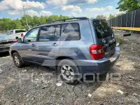 2004 Toyota Highlander photo