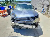 2004 Toyota Highlander photo