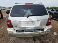 2004 Toyota Highlander photo
