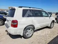 2004 Toyota Highlander photo