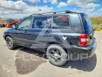 2004 Toyota Highlander photo