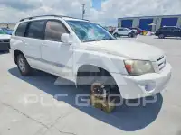 2004 Toyota Highlander photo