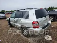 2004 Toyota Highlander photo