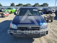 2004 Toyota Highlander photo