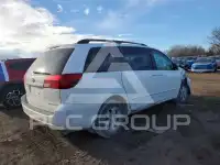 2004 Toyota SIENNA photo