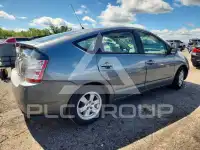 2004 Toyota PRIUS photo