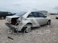 2004 Toyota AVALON photo
