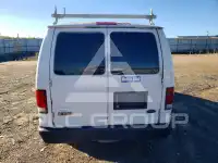 2004 Ford E-150 фото