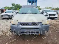 2004 Ford ESCAPE photo