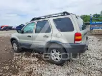 2004 Ford ESCAPE photo