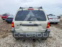 2004 Ford ESCAPE photo