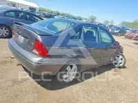 2004 Ford FOCUS фото