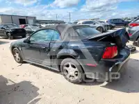 2004 Ford MUSTANG photo