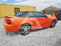 2004 Ford MUSTANG photo