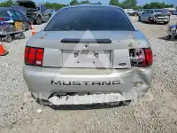 2004 Ford MUSTANG photo