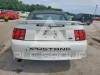 2004 Ford MUSTANG фото
