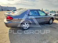 2004 Ford TAURUS фото