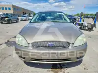 2004 Ford TAURUS photo
