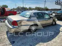 2004 Ford CROWN фото