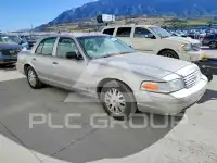 2004 Ford CROWN фото