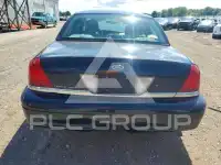 2004 Ford CROWN фото