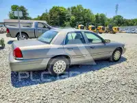 2004 Ford CROWN фото