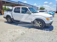 2004 Ford EXPLORER photo