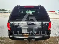 2004 Ford EXPLORER photo