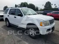 2004 Ford EXPLORER photo