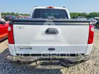 2004 Ford EXPLORER photo