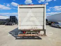 2004 Ford E-350 photo