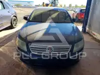 2004 Volkswagen PHAETON photo