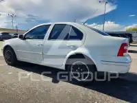 2004 Volkswagen Jetta photo