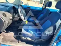2004 Volkswagen BEETLE фото