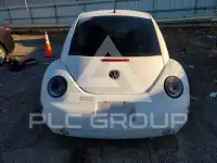 2004 Volkswagen BEETLE photo