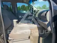 2005 Nissan FRONTIER фото