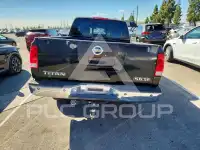 2005 Nissan TITAN photo