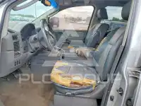 2005 Nissan TITAN photo