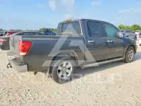 2005 Nissan TITAN photo