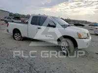 2005 Nissan TITAN photo