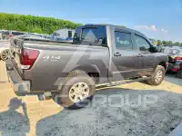 2005 Nissan TITAN фото
