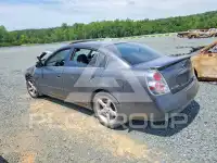 2005 Nissan ALTIMA photo