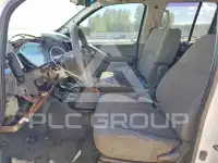 2005 Nissan FRONTIER фото