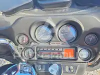 2005 Harley-Davidson FL photo