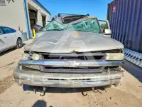 2005 Chevrolet Suburan photo