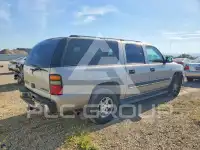 2005 Chevrolet Suburan photo