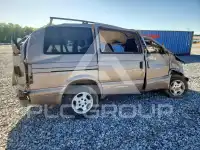 2005 Chevrolet ASTRO photo