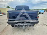 2005 Chevrolet Silverado photo